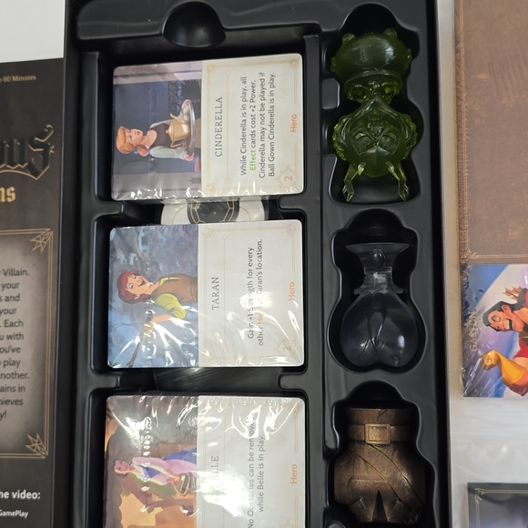 New Open Box Disney Villainous Despicable Plots Ravensburger Strategy Board Game - Picture 10 of 11